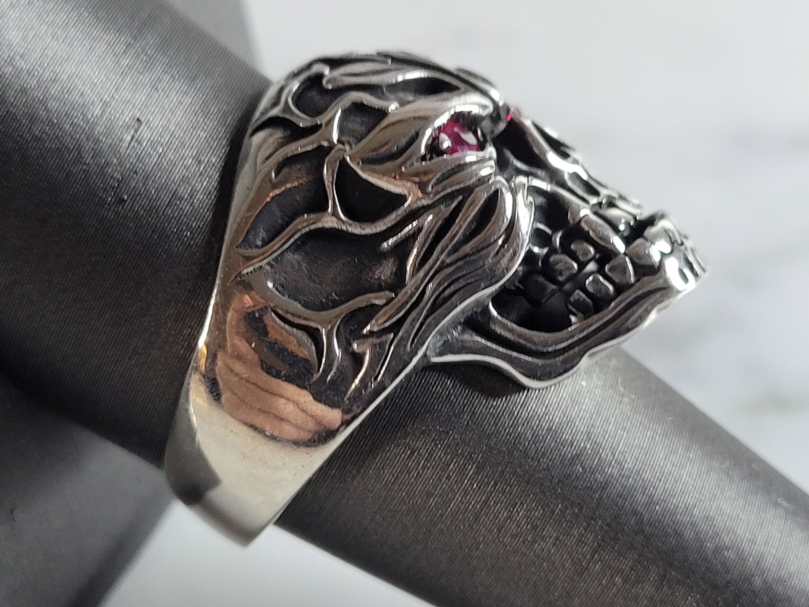 Mens Sterling Silver Ruby Eyed Skull Ring - 2
