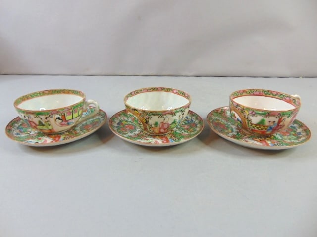 Set of 3 Chinese Rose Medallion Teacups & Saucers (1 of 8)