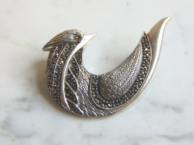 Womens Sterling Silver Swallow Bird Brooch (1 of 2)