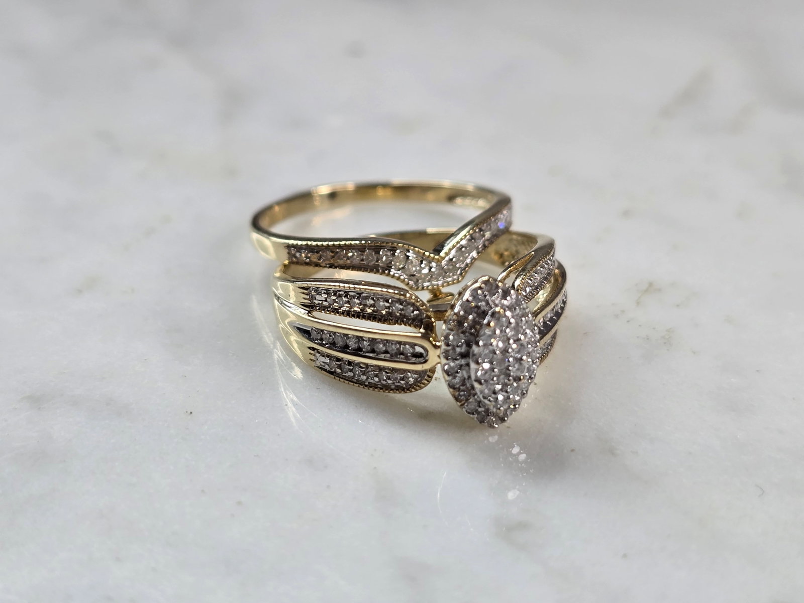 Womens Vintage Estate 10K Yellow Gold Diamond Wedding Ring Set (1 of 5)