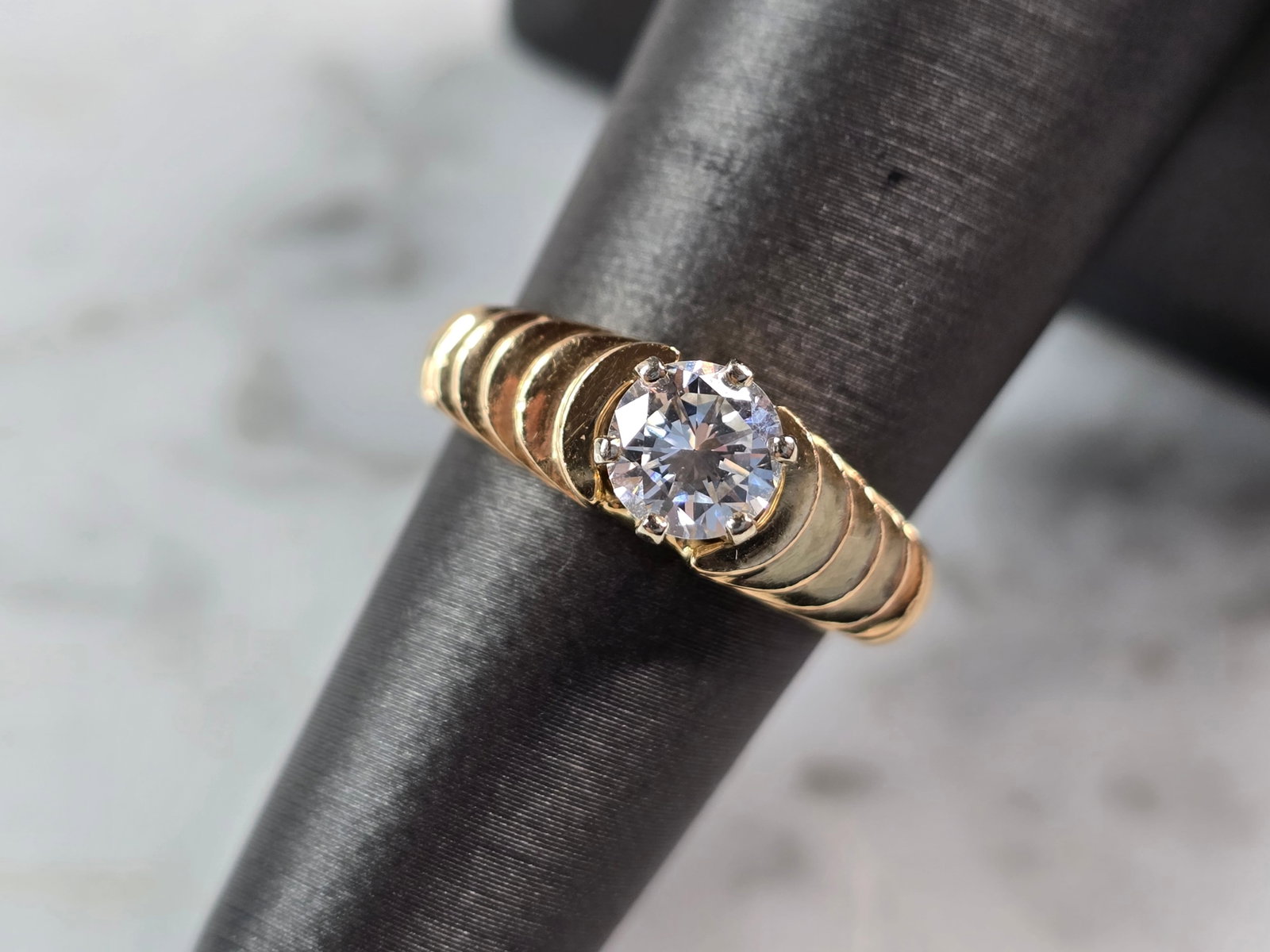 Womens Vintage Estate 14k Gold Diamond Stuller Ring (1 of 7)