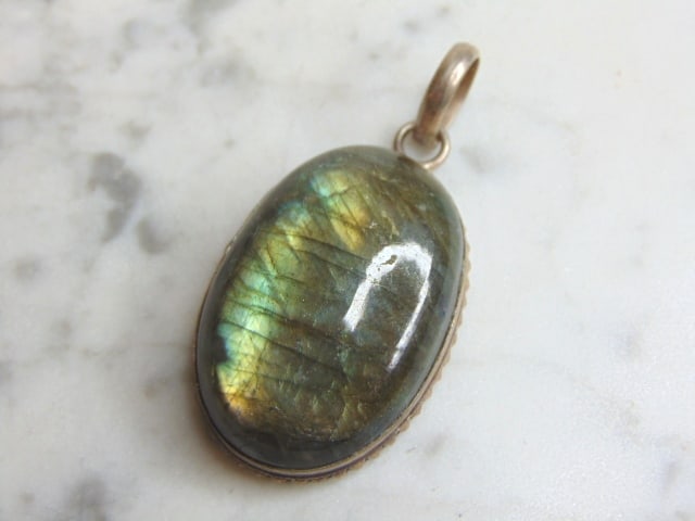 Womens Sterling Silver Labradorite Stone Pendant (1 of 2)