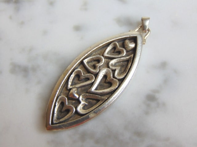 Womens Vintage Estate Sterling Silver Heart Pendant (1 of 2)