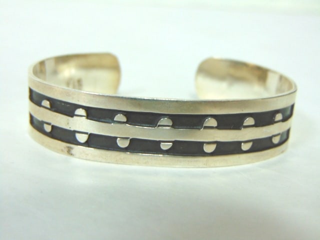 Vintage Sterling Silver Cuff Bracelet (1 of 3)