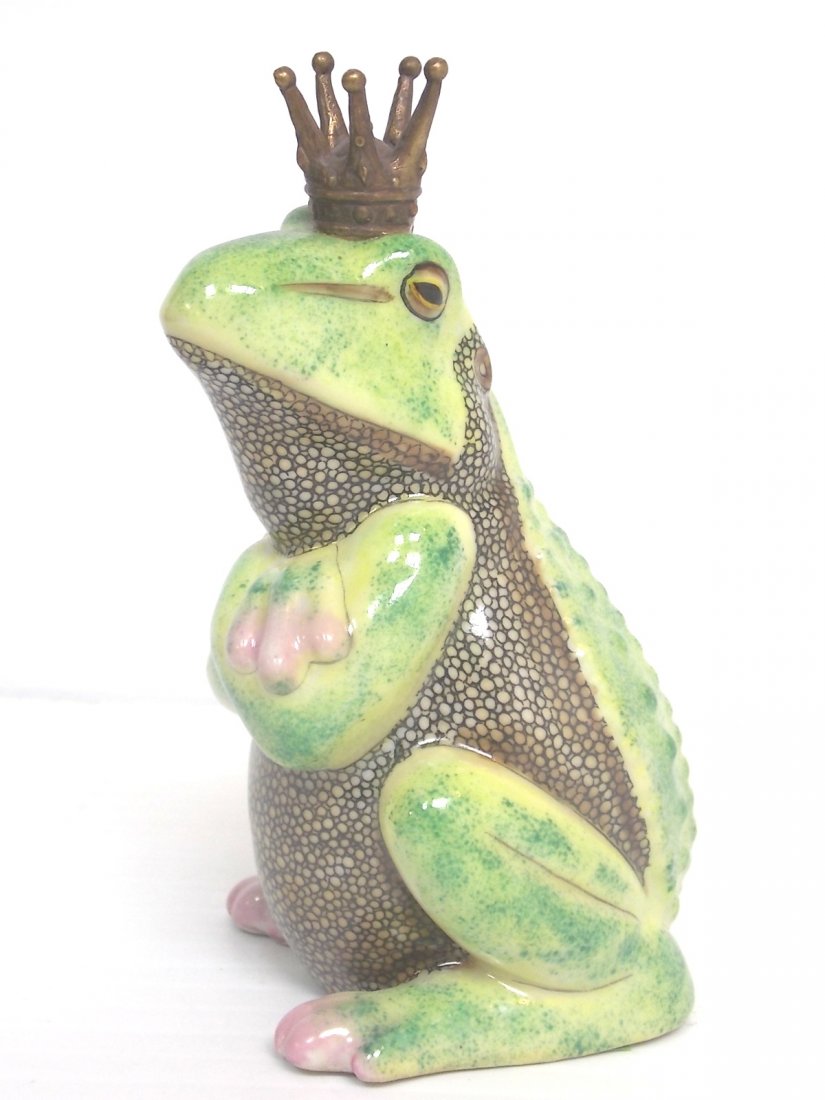 DECORATIVE BRONZE PORCELAIN KING PRINCE FROG FIGURE (1 of 4)