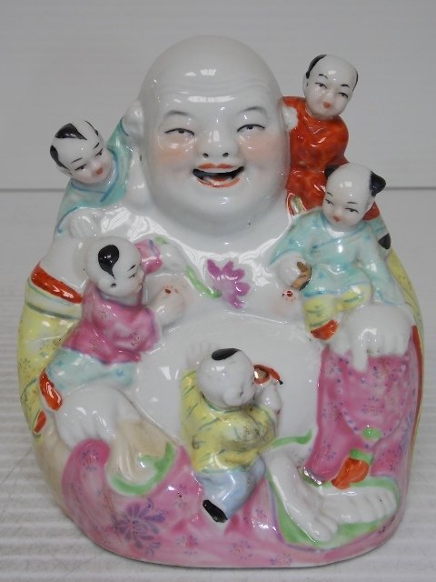 CHINESE PORCELAIN LAUGHING BUDDHA W/ CHILDREN (1 of 5)