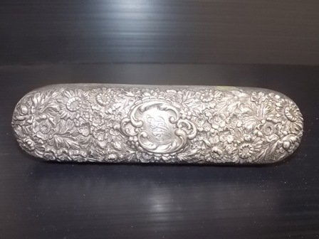 ANTIQUE NOUVEAU STERLING SILVER STIEFF REPOUSSE BRUSH (1 of 5)