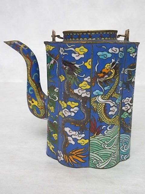 ANTIQUE CHINESE CLOISONNE TEAPOT W/ DRAGONS & GOLD (1 of 5)