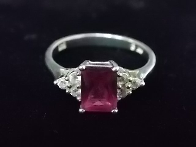 STERLING SILVER RING W/ PINK STONE 3.0g (1 of 2)