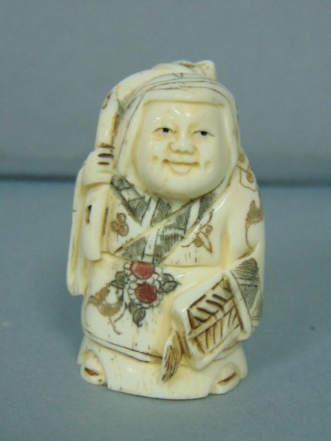 ANTIQUE CHINESE NATSUKE IVORY CHINESE IMMORTAL BUTTON (1 of 5)