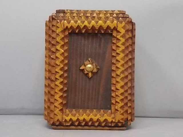 ANTIQUE PRIMITIVE HAND MADE TRAMP ART PUZZLE BOX BANK (1 of 8)