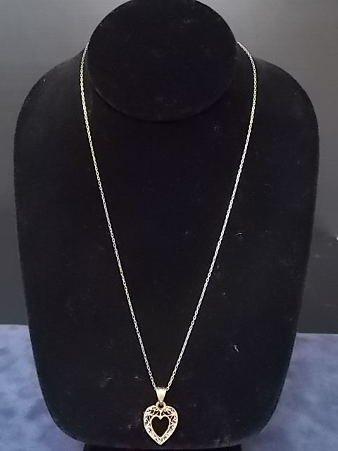 Vintage Estate 14K Gold Chain Necklace W/ Heart Pendant (1 of 3)