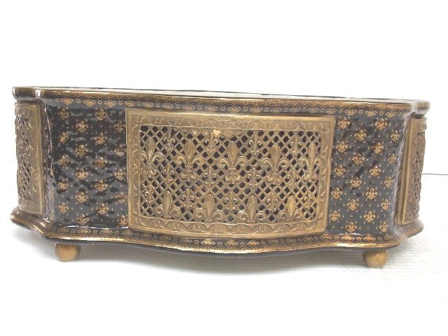 VICTORIAN STYLE FRENCH FLEUR DE LIS PORCELAIN COMPOTE (1 of 6)