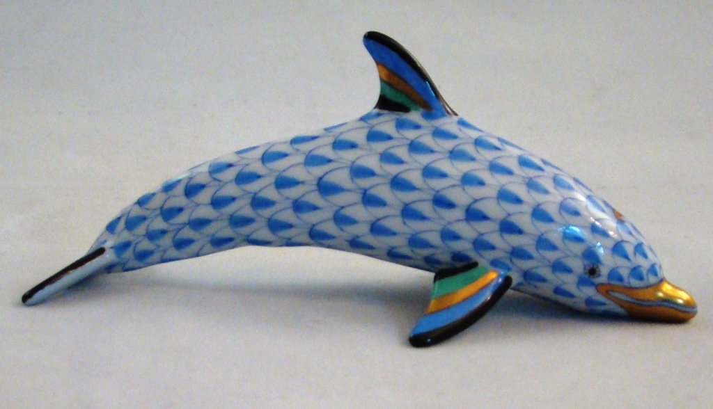 Herend, Blue fishnet Dolphin. 4 1/4": Herend, Blue fishnet Dolphin. 4 1/4"