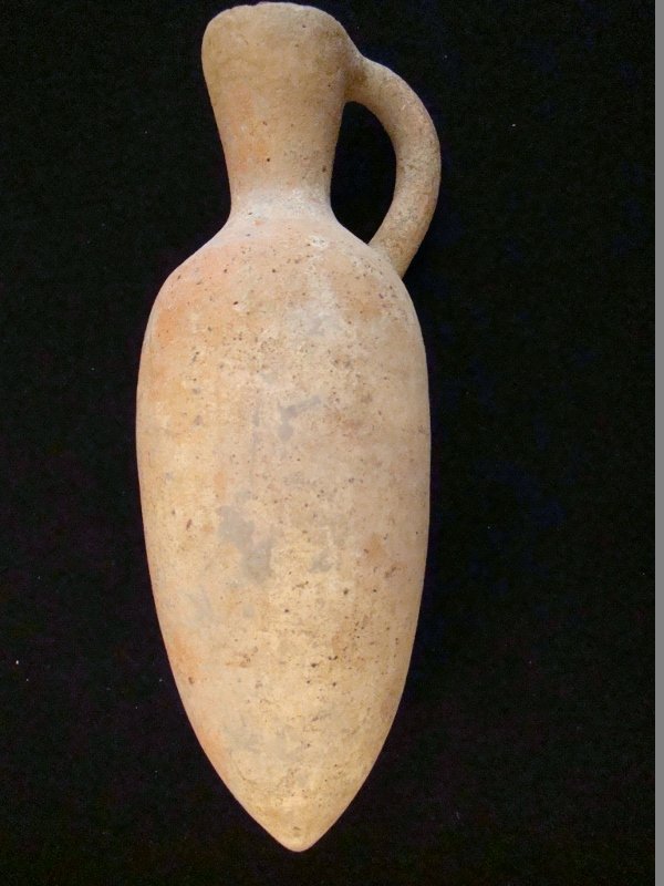 Pre Columbian, Colima Amphora, 1200 AD, minor age wear.: Pre Columbian, Colima Amphora, 1200 AD, minor age wear.8 1/2"