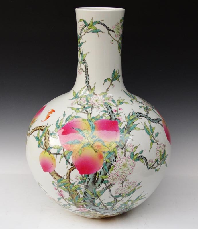 A Large Fine Chinese Qing Famille Rose Porcelain Vase: A Large Fine Chinese Qing Dynasty Famille Rose Porcelain Vase with a Qianlong Mark, Decorated with the Painting of Peaches and Bats, Size: H*D 54*37cm