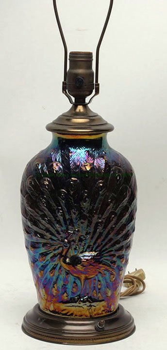 Hocking Peacock Amethyt Iridiscent Table Lamp: Hocking Peacock Amethyt Iridiscent Table Lamp in working order. 11 1/4" H to rim. Carolyn Price Collection.