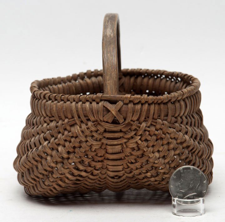 Shenandoah Valley Diminutive Egg Basket (1 of 2)