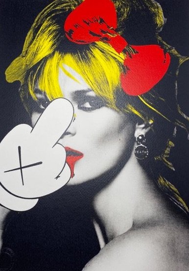DEATH NYC - KATE FINGER RED Y - KATE MOSS X KAWS (1 of 4)
