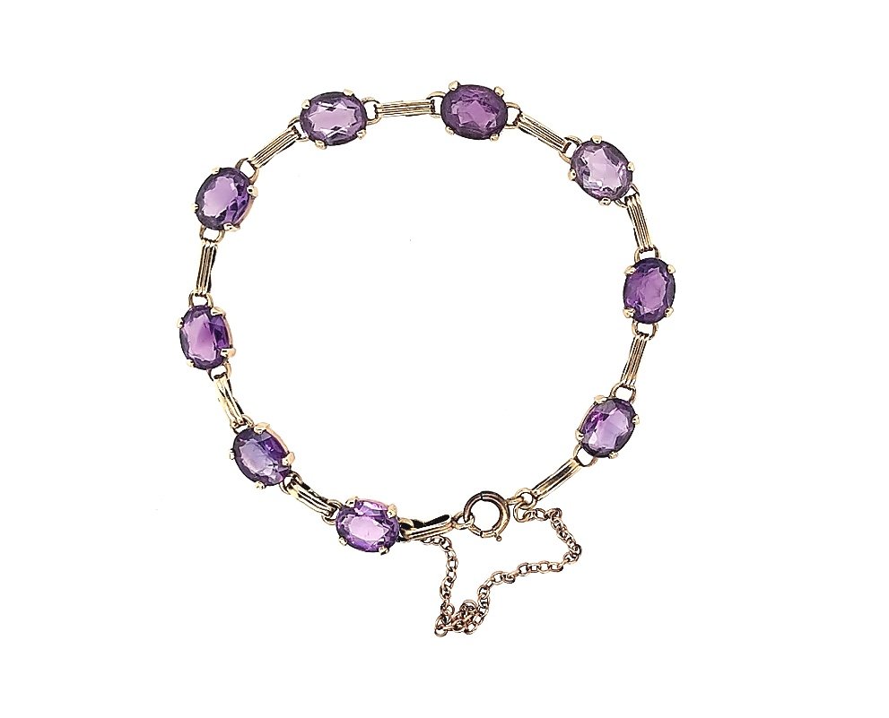 An Oval Amethyst Link Bracelet (1 of 4)