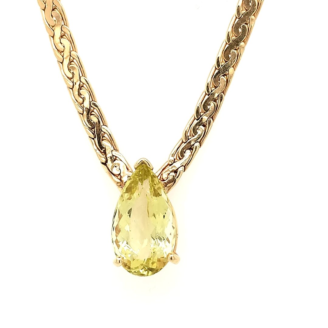 A Green quartz Necklace (1 of 3)