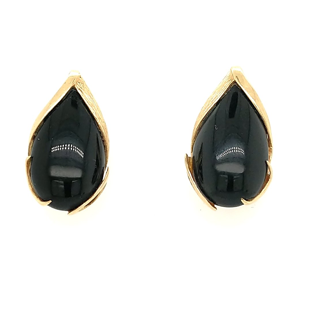 A Pair Onyx Earrings (1 of 2)