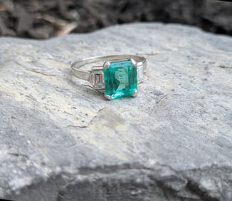 AGL 2.97ct Colombian Emerald and Diamond Ring