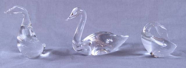 5" Steuben Swans, set of 3: Signed Steuben swans, 5" in height, set of 3