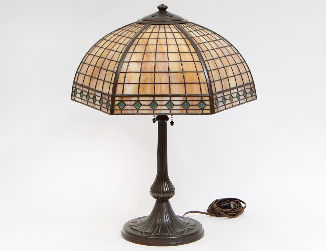 HANDEL OVERLAY SLAG GLASS & BRONZE TABLE LAMP (1 of 10)