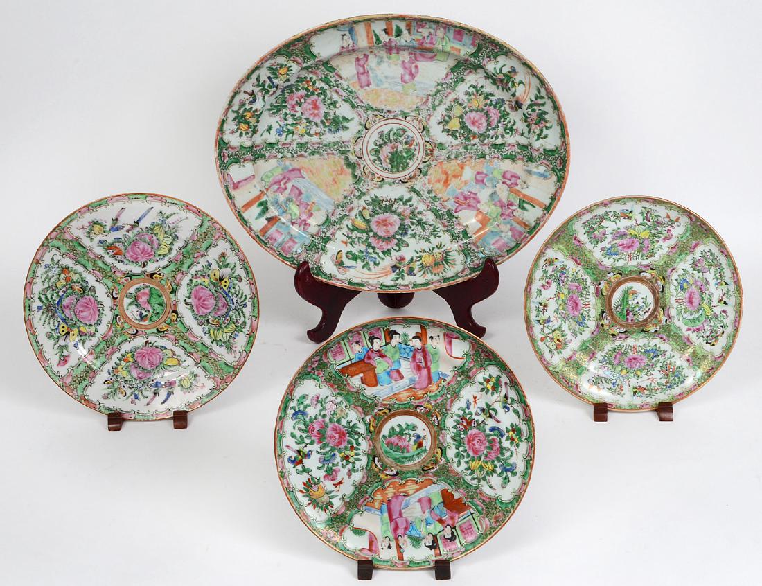 CHINESE EXPORT PORCELAIN PLATTER & THREE PLATES (1 of 7)