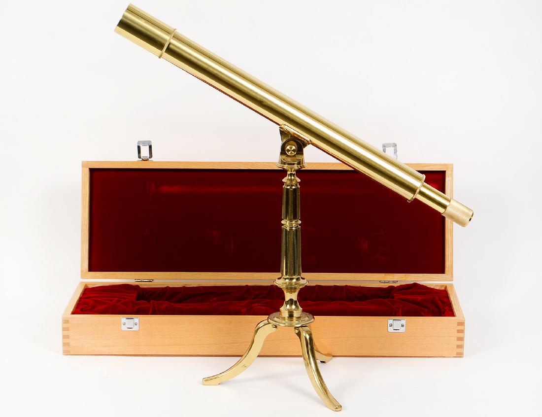 JAPANESE BRASS TRIPOD TELESCOPE (1 of 2)