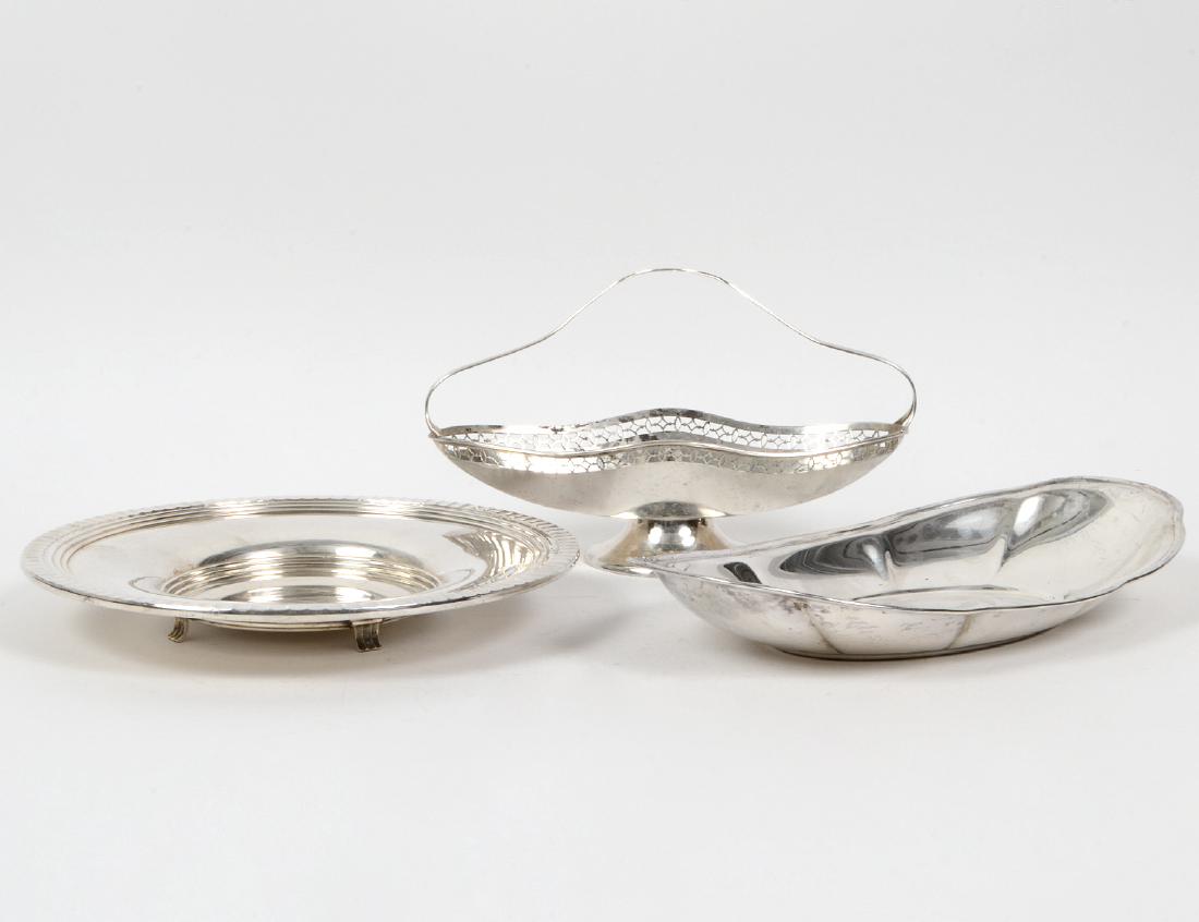 THREE STERLING SILVER ARTICLES (1 of 4)