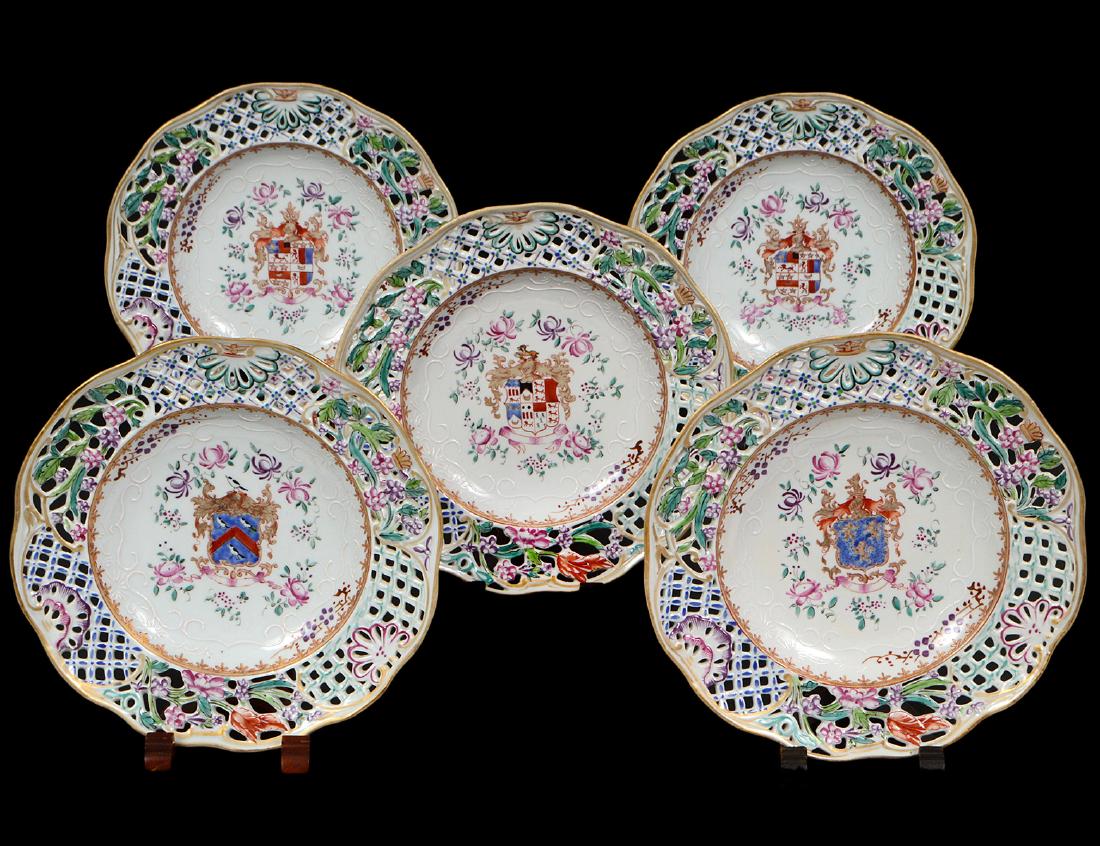 FIVE SAMSON RETICULATED ARMORIAL PORCELAIN BOWLS (1 of 6)
