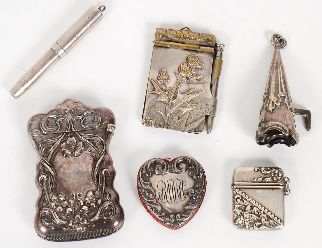GROUP OF SILVER & SILVERED METAL ARTICLES (1 of 3)