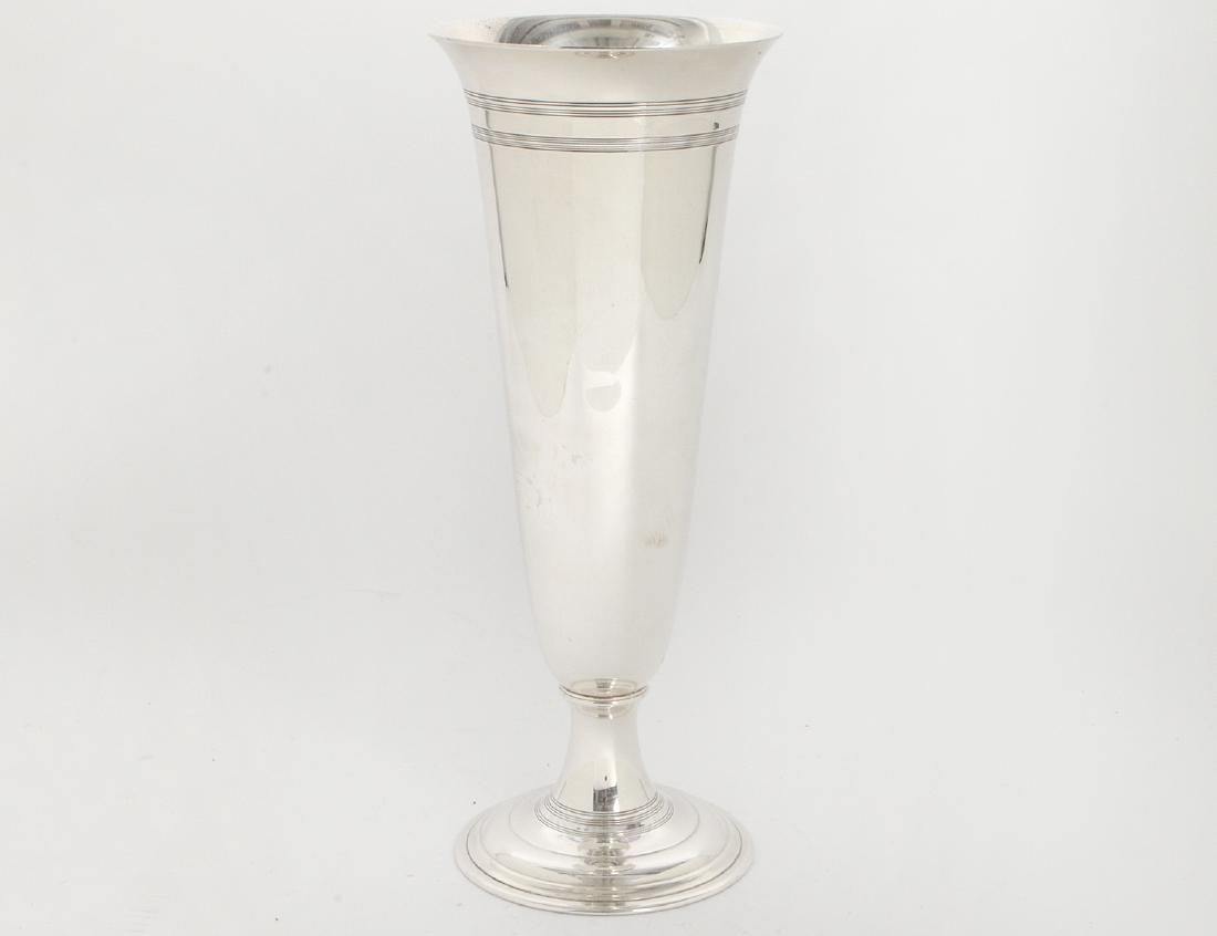 TIFFANY & CO. STERLING SILVER TRUMPET VASE (1 of 4)