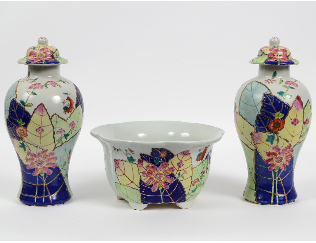 CHINESE ASSEMBLED ‘TOBACCO LEAF’ PORCELAIN GARNITURE (1 of 2)