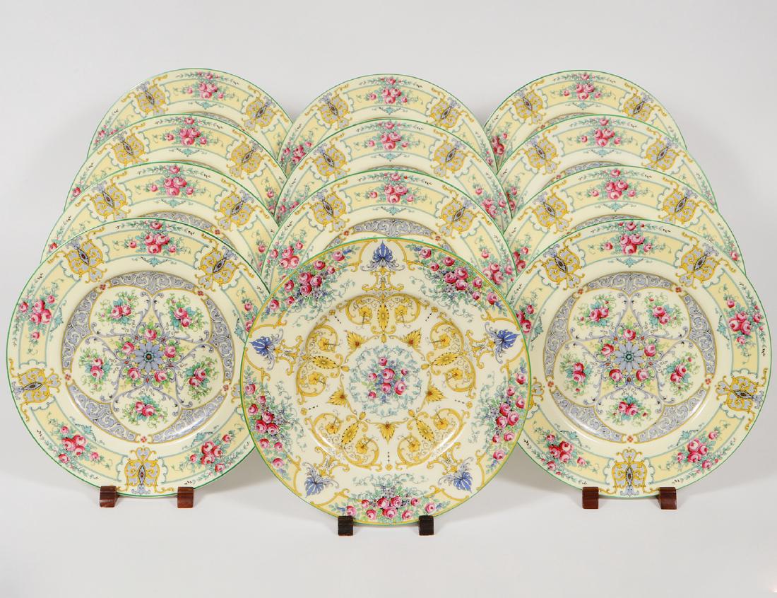 SET OF 12 ROYAL WORCESTER PORCELAIN SERVICE PLATES (1 of 3)