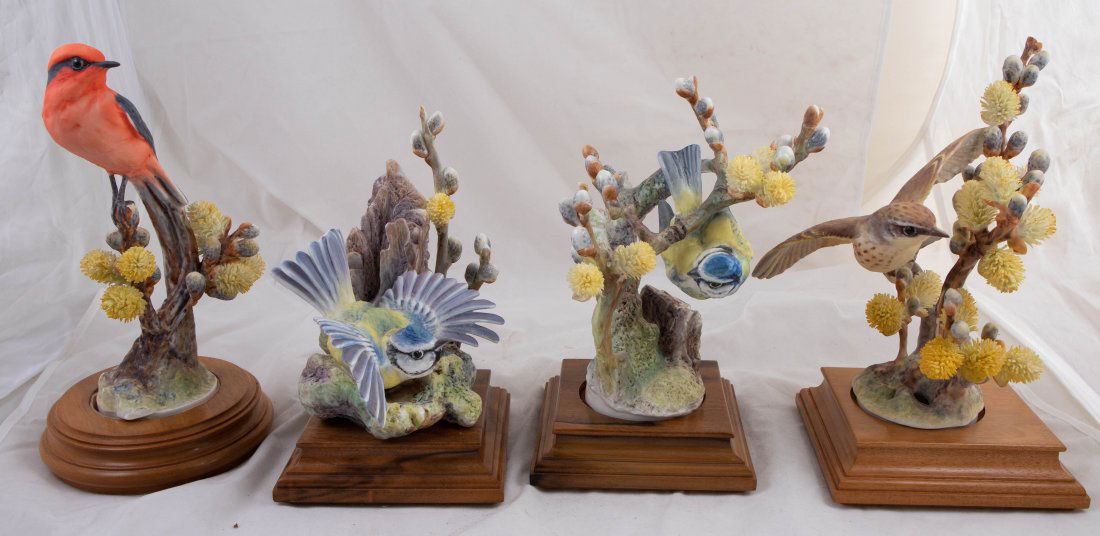 Albany Worcester Porcelain Kingfisher Bird On Bronze