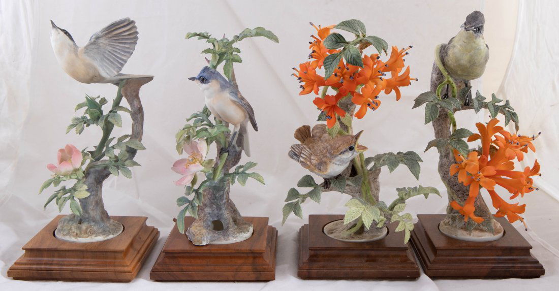 TWO PAIR OF ROYAL WORCESTER DOROTHY DOUGHTY BIRD GROUPS (1 of 6)