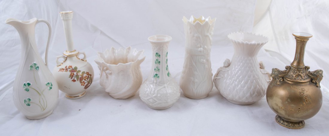 A GROUP OF SEVEN PORCELAIN VASES (1 of 7)