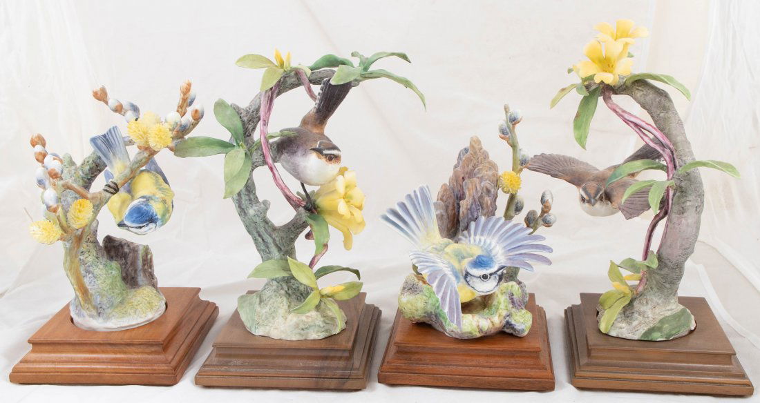 TWO PAIRS ROYAL WORCESTER DOROTHY DOTY BIRD GROUPS (1 of 5)
