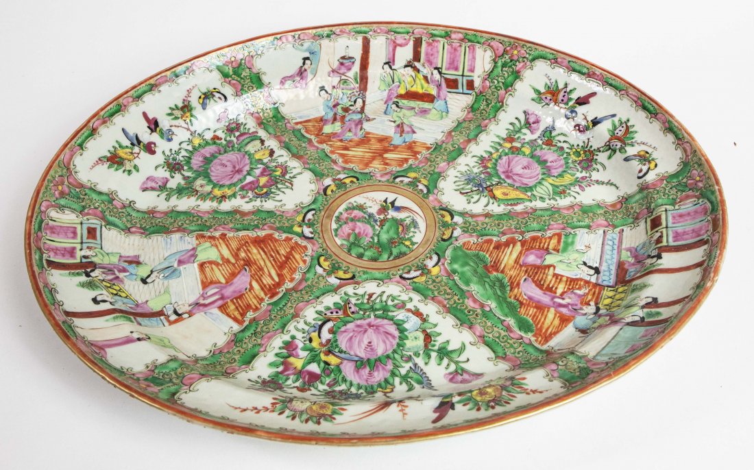 CHINESE EXPORT ROSE MEDALLION PORCELAIN PLATTER (1 of 1)