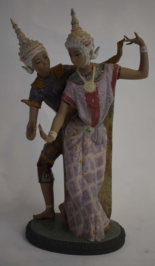 LLADRO PORCELAIN GROUP THAI DANCING COUPLE (1 of 4)