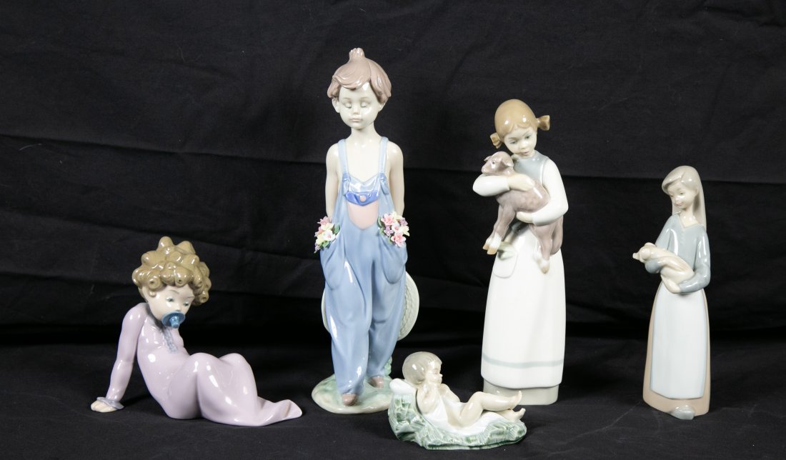 FIVE LLADRO PORCELAIN FIGURES (1 of 10)