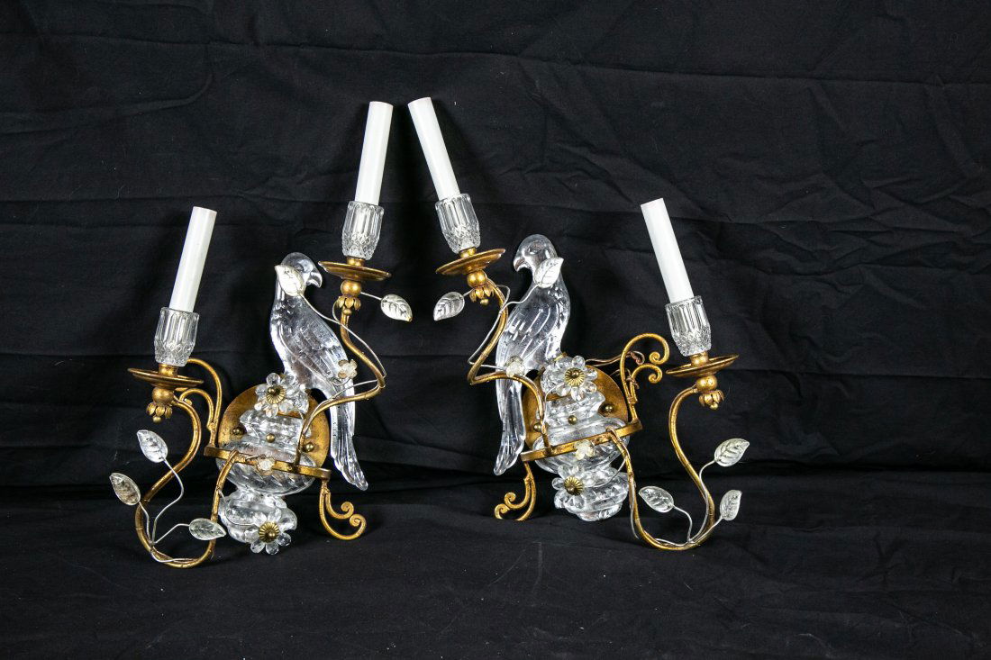 PAIR OF BAGUES STYLE GLASS PARROT-FORM SCONCES (1 of 3)
