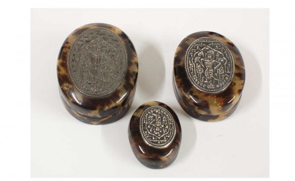 Set of Three Tortoise Color Nesting Oval Boxes wit