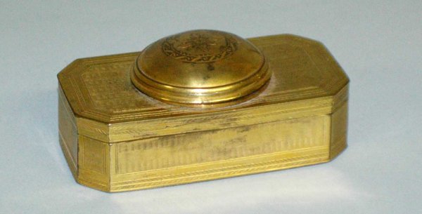 UNUSUAL BRASS SNUFF BOX - 2