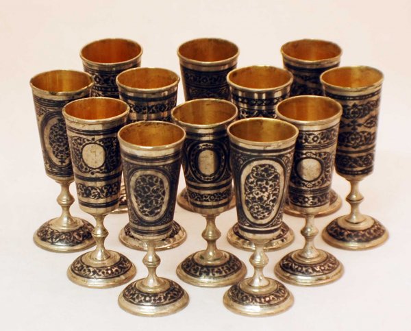 RUSSIAN SET 12 GILT SILVER/NIELLO VODKA CUPS