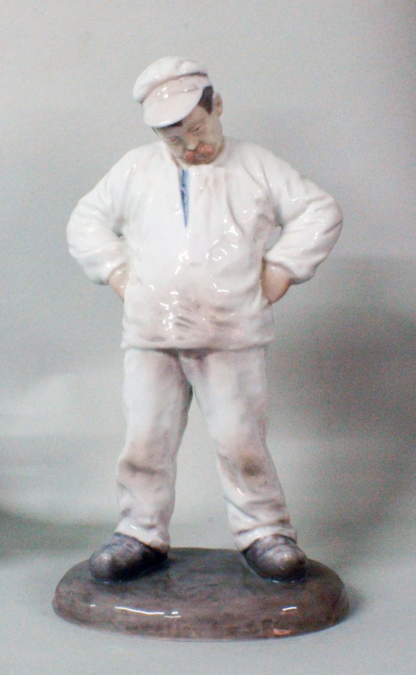 BING & GRONDAHL PORCELAIN FIGURE OF A MAN: BING & GRONDAHL PORCELAIN FIGURE OF A MAN Danish. Model No. 1786. Height 11". (75/125)