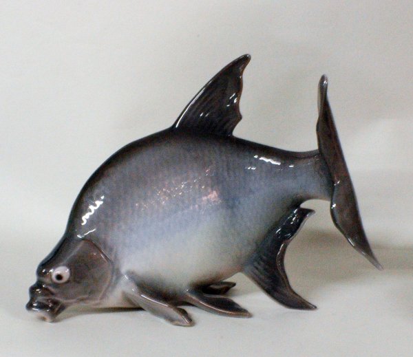 BING & GRONDAHL PORCELAIN FIGURE OF A FISH: BING & GRONDAHL PORCELAIN FIGURE OF A FISH Danish. Model No. 1645. Height 6 1/4". (50/80)